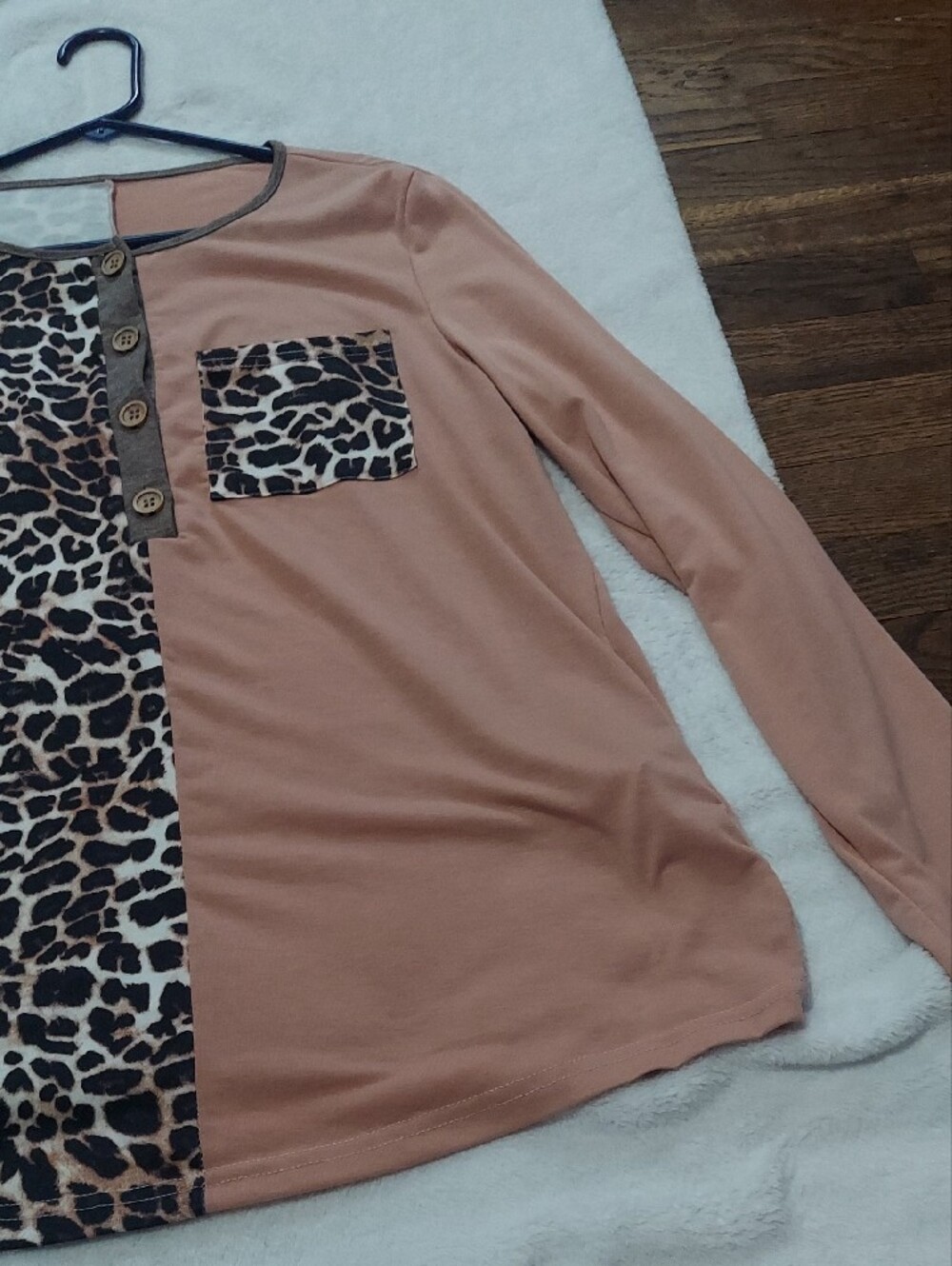 6 for $10 M&M SHEIN Dusty Rose Brown T-Shirt - Picture 7 of 8